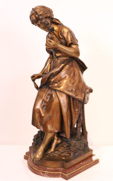 null BRONZE "LA JEUNE FILEUSE" by Mathurin MOREAU (1822-1912)

E, bronze with a mordorée...