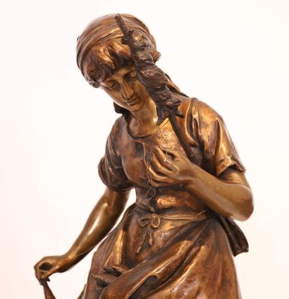 null BRONZE "LA JEUNE FILEUSE" by Mathurin MOREAU (1822-1912)

E, bronze with a mordorée...