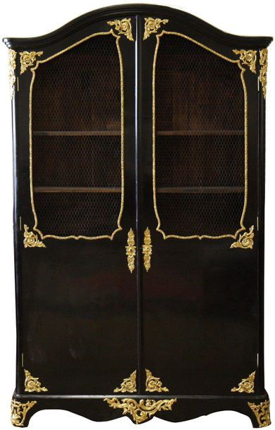 null BLACKENED REGENCY WOOD LIBRARY

In blackened wood, opening with two barred doors,...