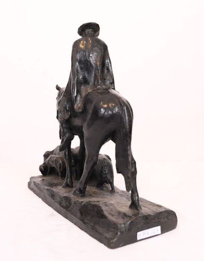 null BRONZE "PAYSAN A CHEVAL MENANT QUATRE MOUTONS" DEVArthur HOFFMANN (1874-1960)

Sculpture...