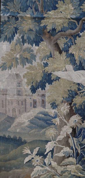 null 
AUBUSSON

Tapisserie tissée en laine et soie à décor d'une verdure animée d'un...