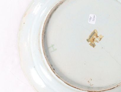 null NORTHERN EARTHENWARE - VRON?

Pair of round earthenware dishes with manganese...