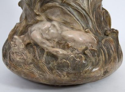 null IMPORTANT ART NOUVEAU VASE FROM GOLDSCHEIDER'S "CHERET" SIGN.

Terracotta vase...