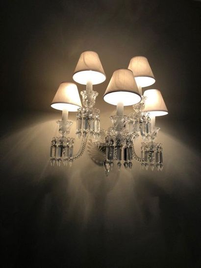 null BACCARAT

Applique en cristal moulé à 5 lumières

38 x 50 cm