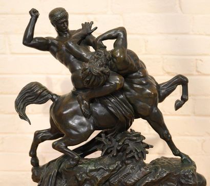 Antoine Louis Barye (1796-1875) EXCEPTIONNEL GROUPE EN BRONZE "THESEE COMBATTANT...