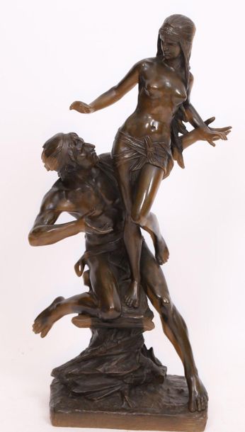 null GROUPE EN BRONZE "COUPLE A L'ANTIQUE" DE Edouard DROUOT (1859-1945) 

En bronze...