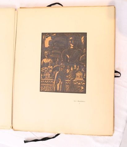 null EMMANUEL DEFERT, CHERSONESE D'OR - INDOCHINE, 1925

Porte-Folio. Hanoï 1925....