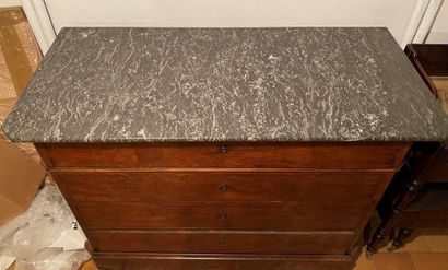 null FOUR WOODY COMMODITY - Walnut veneered front - St Anne grey marble top 

Restoration...