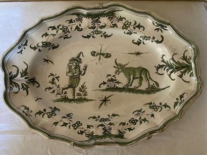 null Oval earthenware dish from Moustiers, 18th century

 Decorated with grotesques...