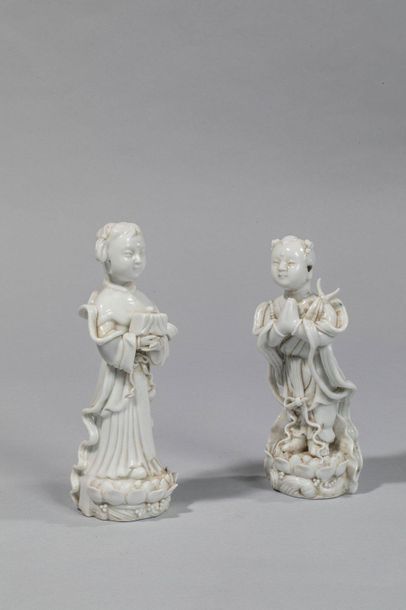 null Pair of Dehua white porcelain adoring. Fujian province. China. Qing dynasty....