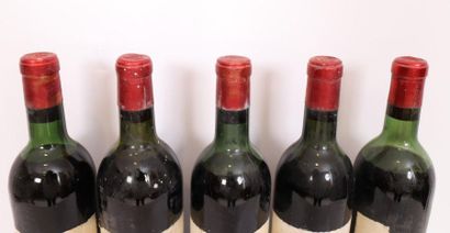 null LOT 5 BTES "CHÂTEAU ROQUEGRAVE" MEDOC 1966

Niveaux légèrement bas à mi épa...