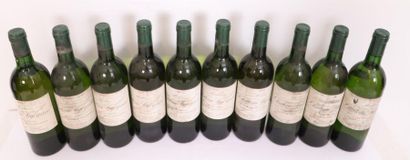 null LOT 10 BTES "CHÂTEAU SIGOGNAC" MEDOC WHITE 1990

Slightly low and mid-shoulder...