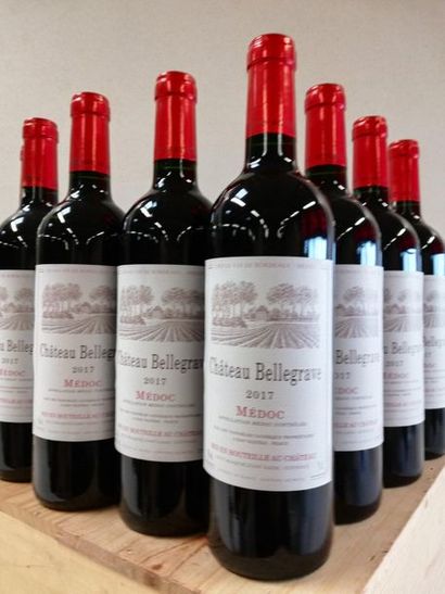 null 8 Château Bellegrave 2017 Médoc Vignobles Caussèque Harvesting