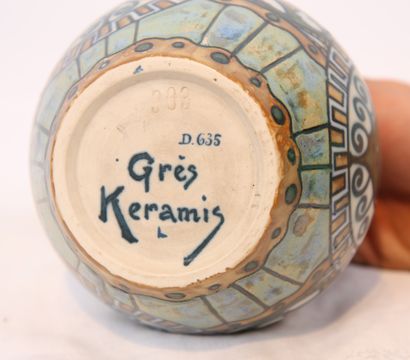 null KERAMIS GRES VASE "WITH ROOSTERS"

In polychrome stoneware with geometric and...