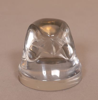René LALIQUE VERY NICE SMALL CAR RADIATOR CAP "HEAD OF HOPE" OF Rene LALIQUE (1860-1945)

Moulded...