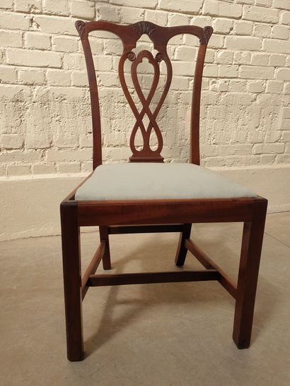null BEAUTIFUL SET OF EIGHT MAHOGANY CHAIRS

Openwork back decorated with interlacing

English...