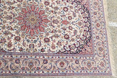 null 
EXCEPTIONAL AND VERY FINE ISPAHANl CARPET (Iran) imperial workshop, Shah's...