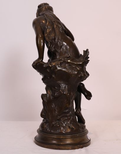 Mathurin MOREAU CHARMING BRONZE SCULPTURE "THE SOURCE" BY Mathurin MOREAU (1822-1912)

Bronze...