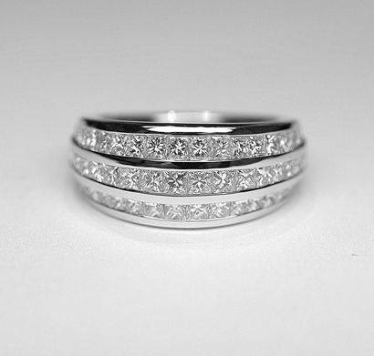 Ring jewellery white gold 3 rows set with...