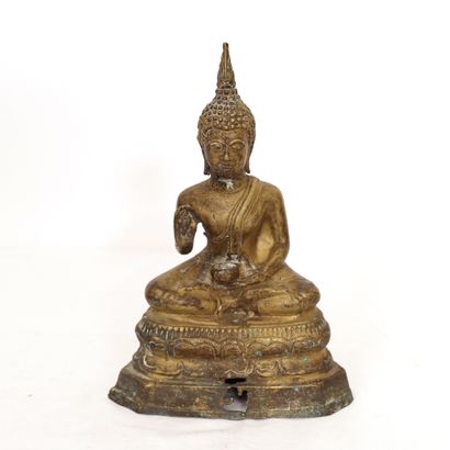 null STATUETTE DE BOUDDHA EN BRONZE 

Représenté assis en padmasana sur une base...