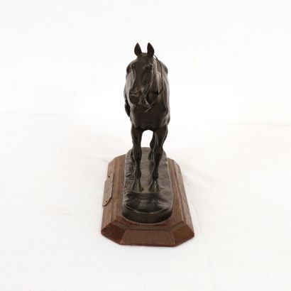 Gaston D'ILLIERS BRONZE "CHEVAL DEBOUT" de Gaston D'ILLIERS (1876-1932/52)

Bronze...