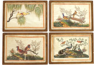 null 
"LES OISEAUX", série de 4 peintures sur papier de riz représentant différentes...