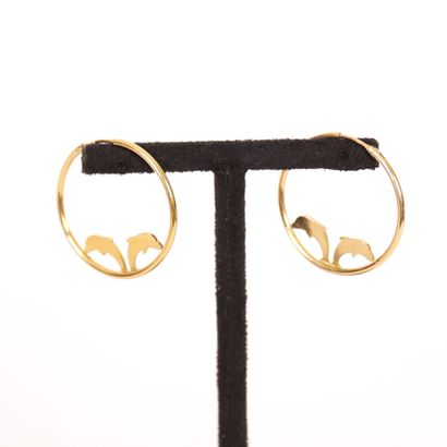 PAIR OF GOLD LEAPING DOLPHIN EARRINGS 
Pb...