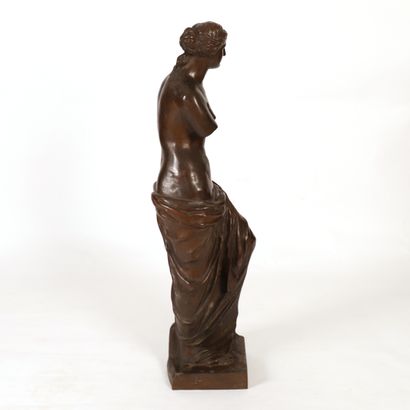 null LARGE BRONZE "VENUS OF MILO", early 20th century

Brown patina

Signed LOUVRE...