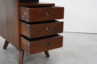 null 
ADMINISTRATIVE DESK by Pierre JEANNERET (1896-1967)

Small teak and solid fir...