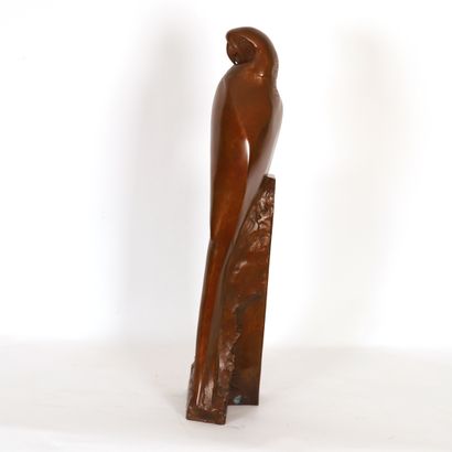 null 
VERY NICE AND RARE BRONZE "ARA" by François POMPON (1855-1933)

Very nice quality...