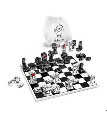 null Keith HARING" CHESS GAME by Vilac France. Exclusive to MoMA

Turned and lacquered...