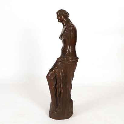 null GRAND BRONZE "VÉNUS DE MILO", début XXe

À patine brune

Signé LOUVRE sur la...