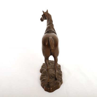  BRONZE "PUR-SANG SELLÉ" de John WILLIS GOOD (1845-1879) 
Bronze à patine brune 
Signé...