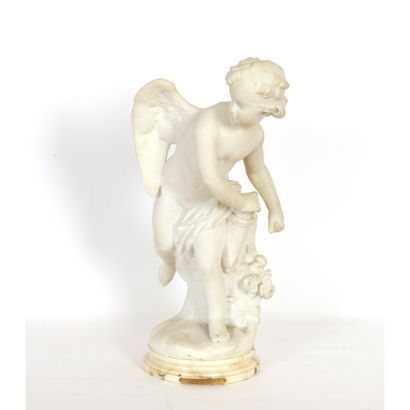 null SCULPTURE "CUPIDON" after FILET

Carrara marble on a circular veined marble...