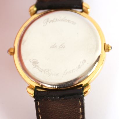 null BERNARD-RICHARDS WATCH Paris

Circular dial with white background, gold case,...