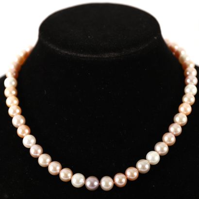 Important collier perles de culture naturelles...