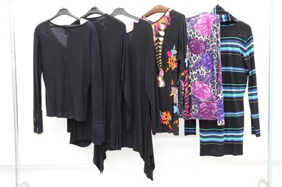 null Set of 6 clothes including:

-Chacok black sweater, t2

-black Ambria scarf

-black...