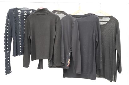 null Lot of 5 clothes including:

-black openwork sweater Nora Attalai Pari, 40

-black...