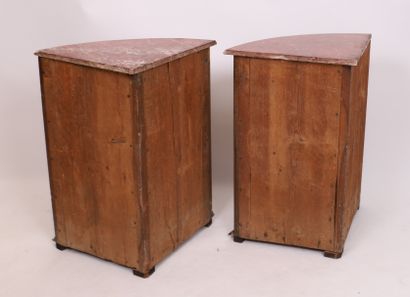 null RARE PAIR OF ARTE POVERA CORNERS WITH CHINESE DECORATION ITALY 18th century

Decorated...