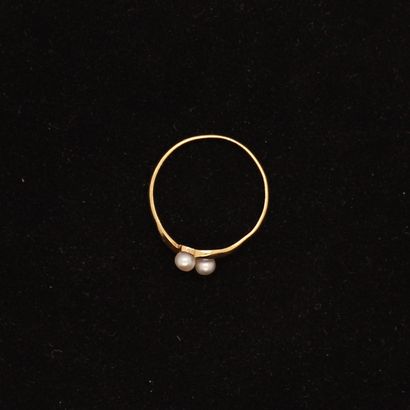 RING WITH SMALL PEARLS 