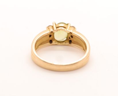 null YELLOW GOLD RING 585/°°° SET WITH 6 SMALL DIAMONDS AND A GREEN STONE XVIIIth...