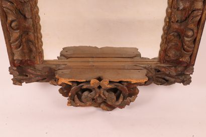 null LARGE ITALIAN CARVED WOOD MIRROR, 18th century
Carved wood polychrome enhanced...