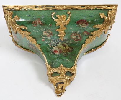 null CARTEL IN GREEN VARNISH MARTIN LOUIS XV 
Composed of a violin-shaped cartel...