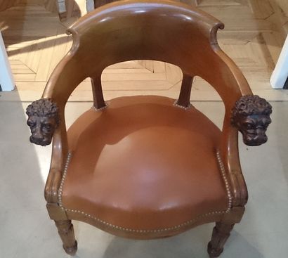 null VERY BEAUTIFUL DESK CHAIR IN MAHOGANY FROM CUBA
Arms ended by a lion's head....
