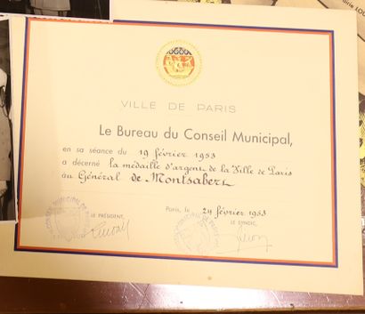 null Diplôme de la Ville de Paris au Général de Monsabert 
19 février 1953