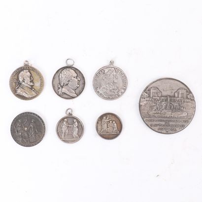 null Lot de médailles en argent
à l'effigie des rois Léopold, Henri IV, Louis XVIII...