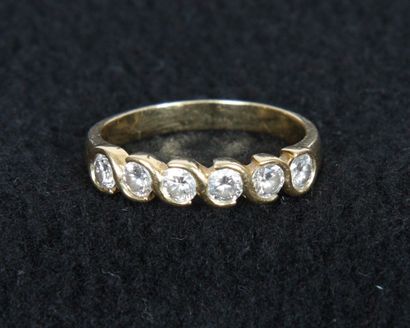 null ALLIANCE OR ET DIAMANTS

En or et 6 diamants environ 1,2 carat

Taille : 65