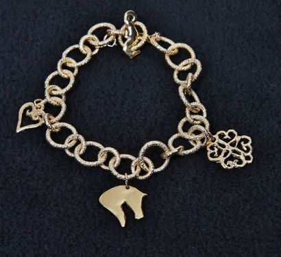 null BRACELET "Coup de coeur Cheval "

Doré, à maille ronde (1,3cm)- tête de cheval...