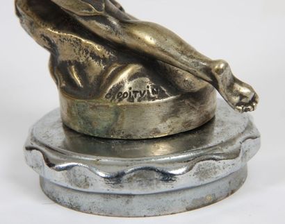 null MASCOTTE AUTOMOBILE "OURAGAN" HERMES

En bronze argenté patiné, avec son bouchon...