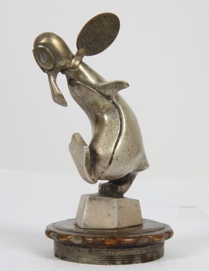 null MASCOTTE AUTOMOBILE "ALFRED LE PINGOIN" par Alain de Saint Ogan

En bronze argenté...